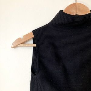 Babaton ribbed funnel neck tank